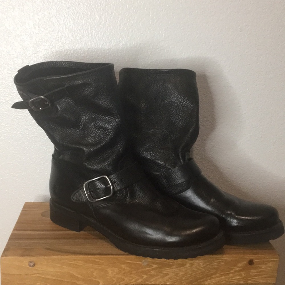 Frye boot- women’s Veronica short.